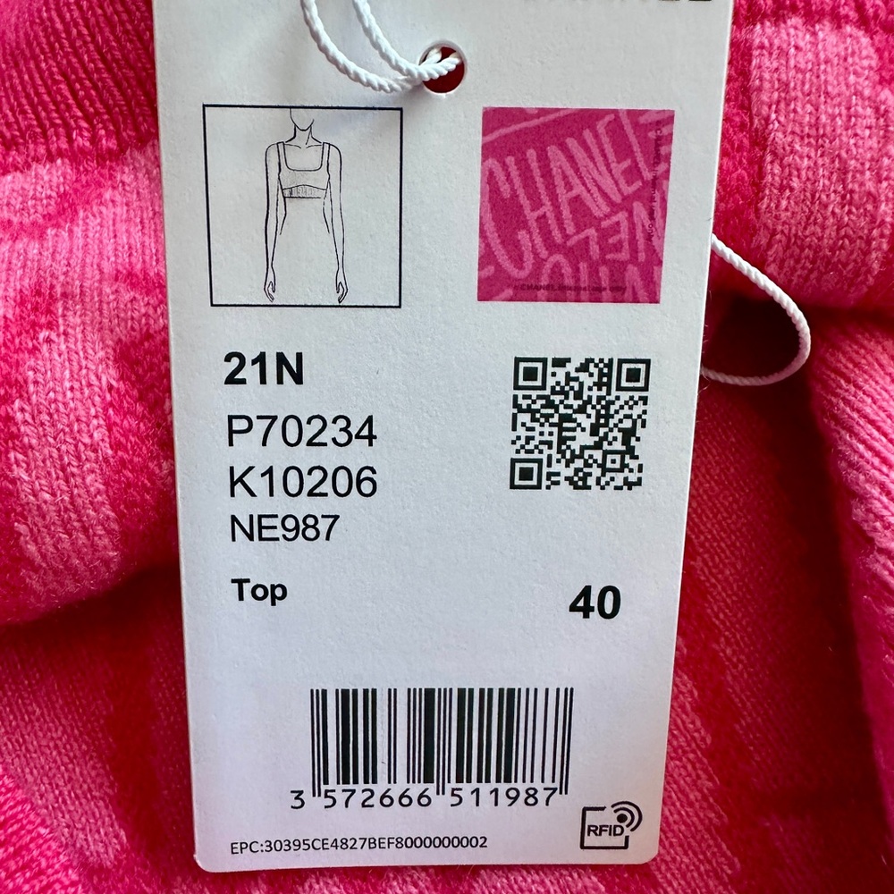 CHANEL Vibrant Pink Knitwear - Picture 7 of 10